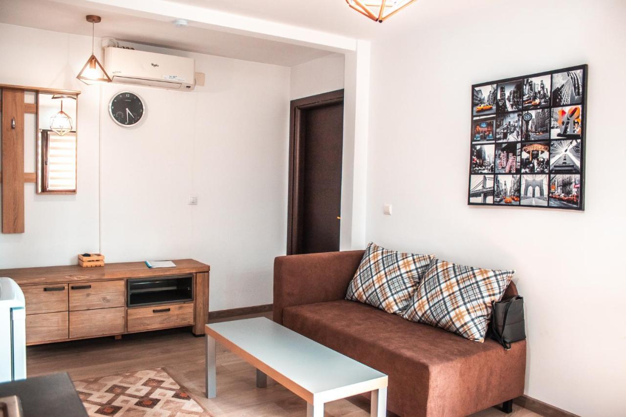 Villa 38 Silviu Apartment Boekarest Buitenkant foto